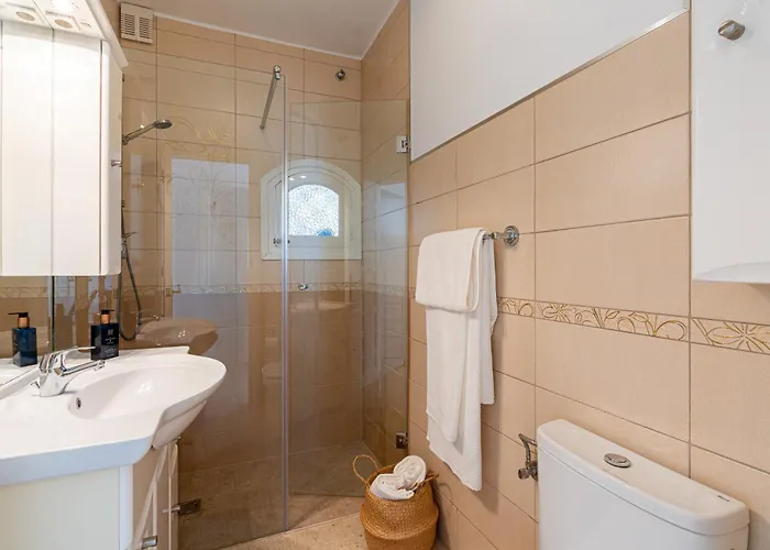 San Juan Capistrano, 2 Bedrooms *